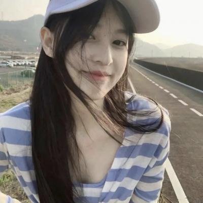 出水红莲